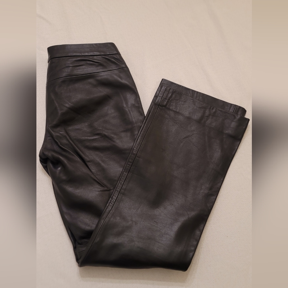 Vintage BCBGMAXAZRIA 100% leather pants size 2. Perfect condition - Picture 2 of 7